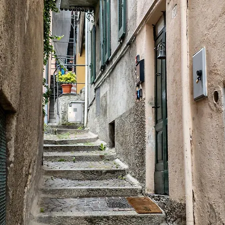 Habitación en casa particular Nel Cuore Di Tra Storia E Modernita Brunate